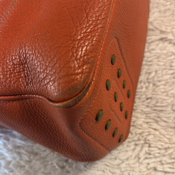 Tod's Shoulder Bag - Picture 10 of 16